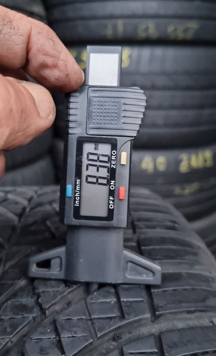 2 Anvelope Good Year 245 50 R19 M/S (4SEZOANE) Impecabile aproape NOI.