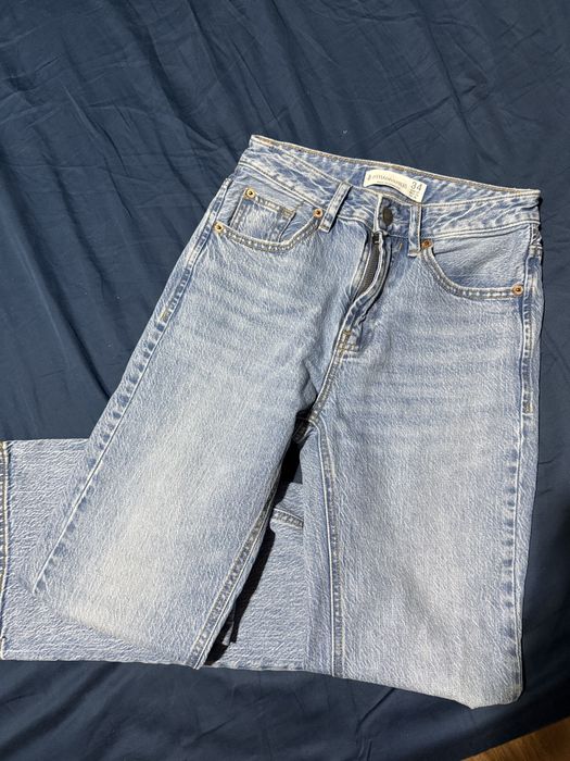 Дънки обличани по един, два пъти -Stradivarius