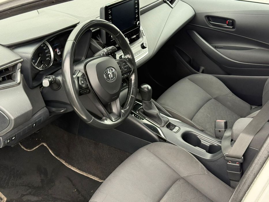 Toyota corolla hybrid 1.8 2019