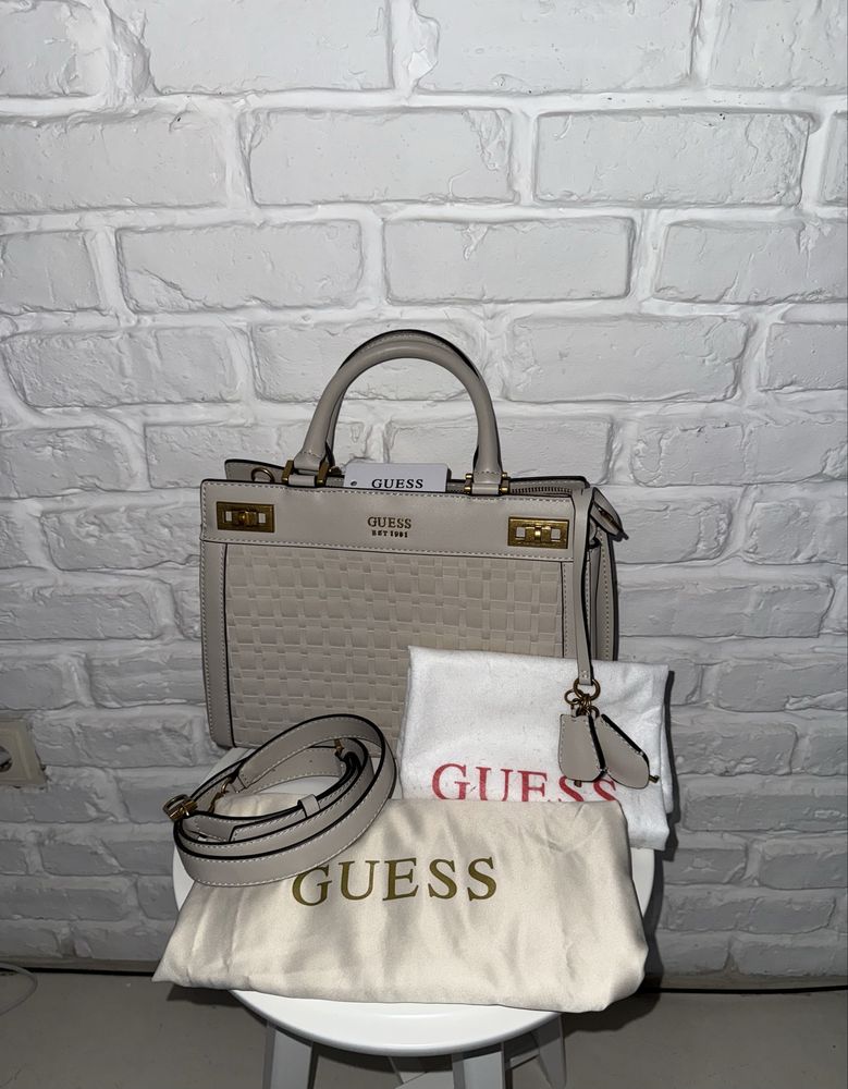 GUESS / Karl Lagerfeld Маркови чанти
