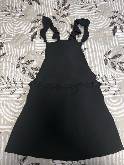 Черна рокля Mango