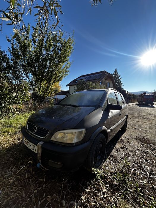 De vânzare autovehicul Opel Zafira A