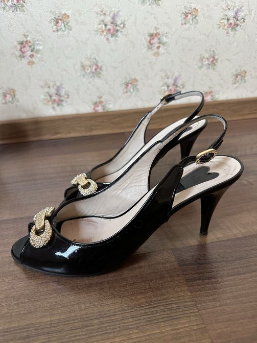 Туфли лаковые новые