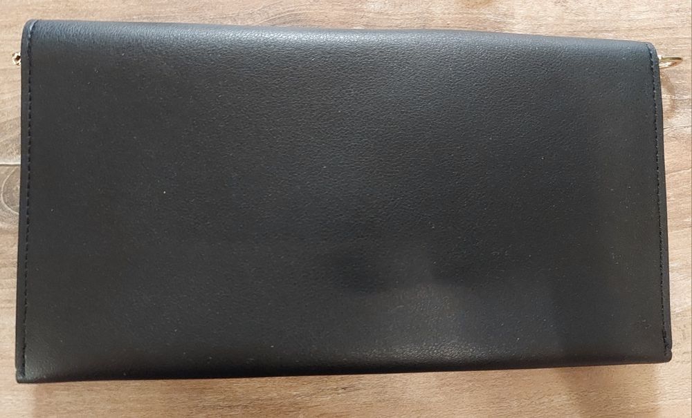 Портмоне тип чанта без дръжка