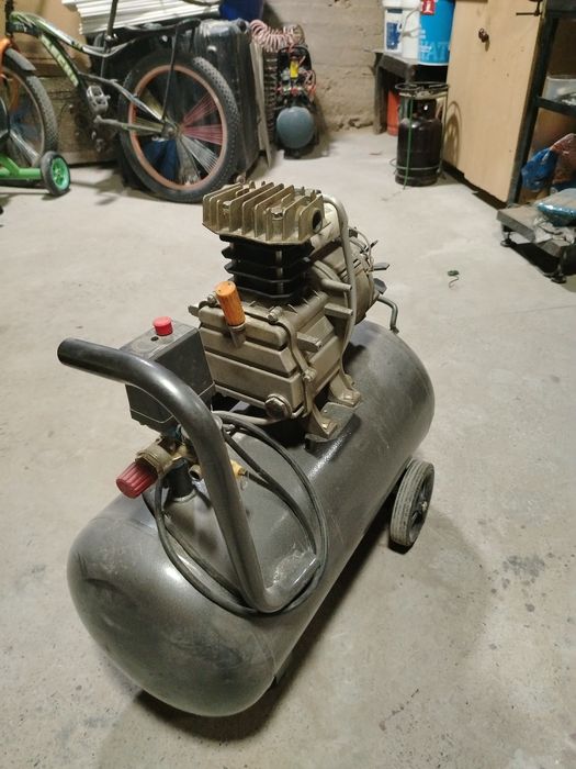 Срочно продаётся много разных инструментов