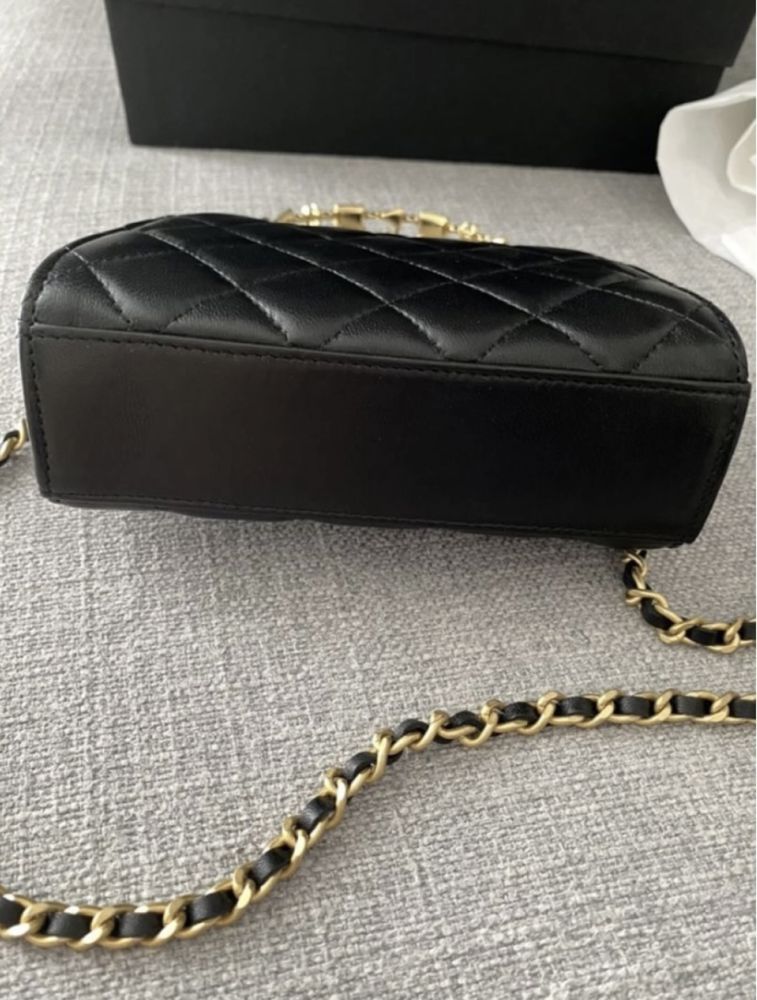 Chanel mini bag чанта