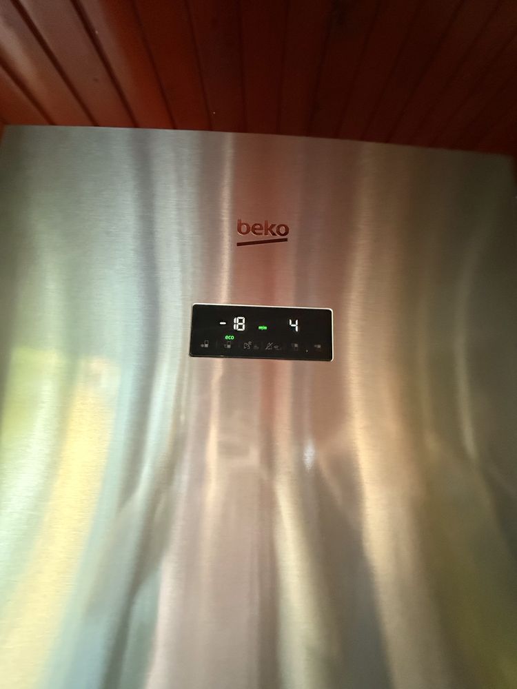 Vand frigider beko