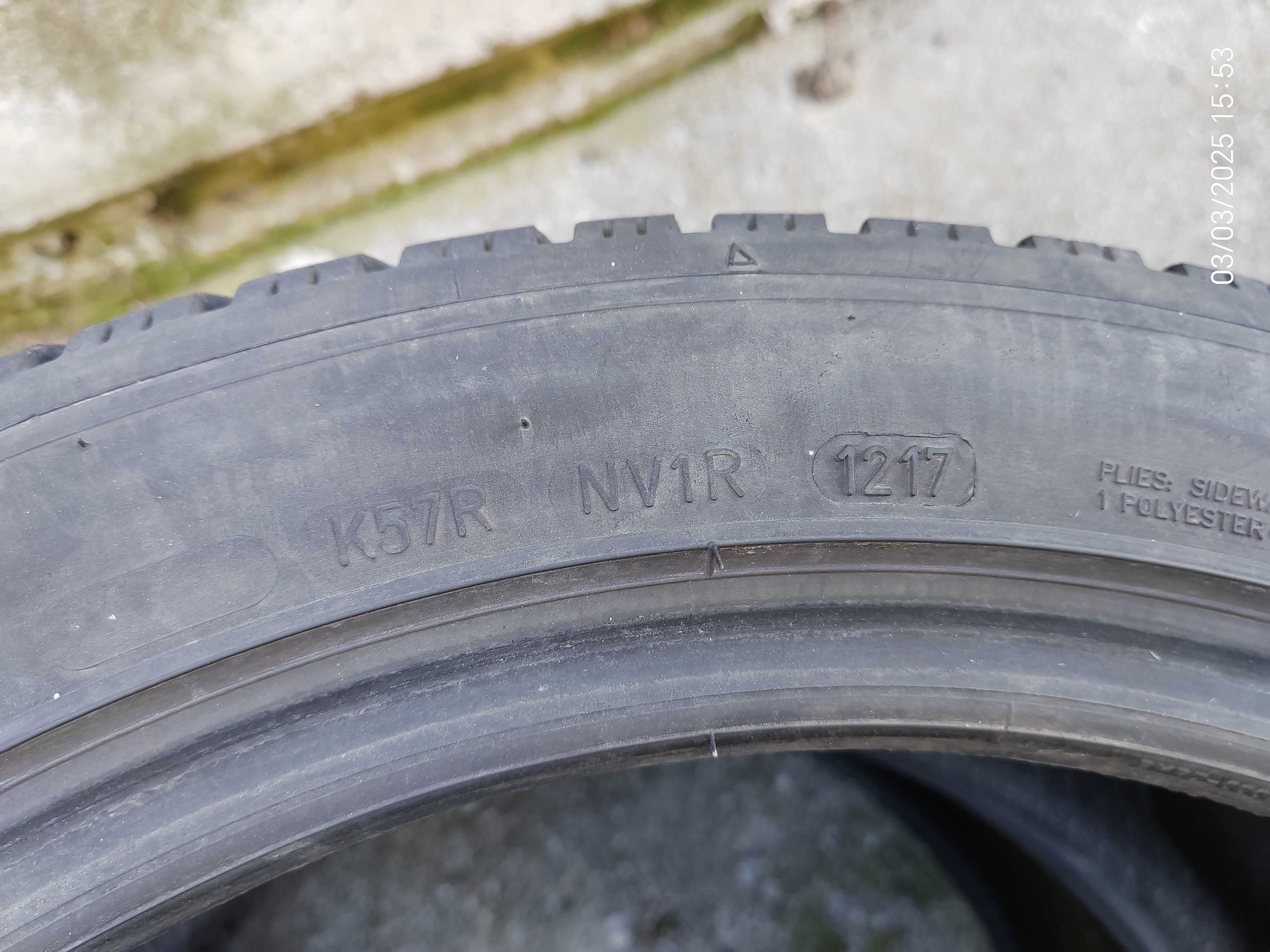 225/45/17 2бр.Dunlop Зимни гуми