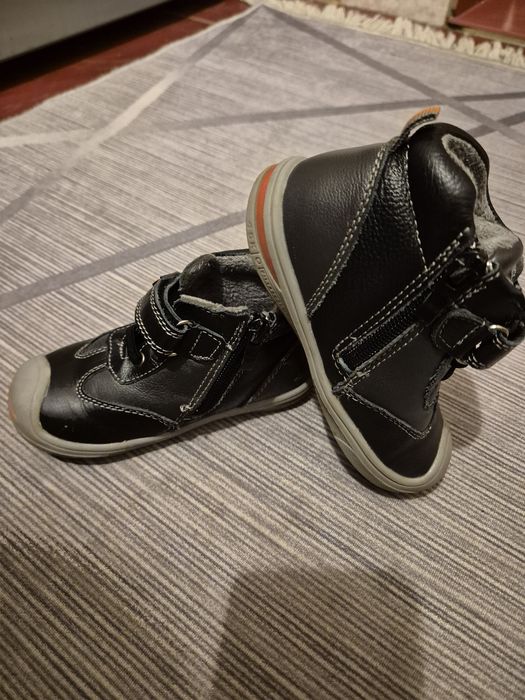 Ghete copii mărimea 24 închidere fermoar si scai