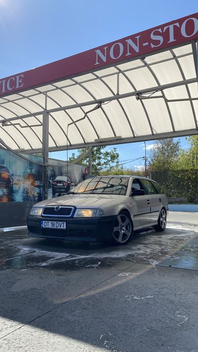 Vand octavia 1.8 turbo schimb doar cu a4b6 1.8t