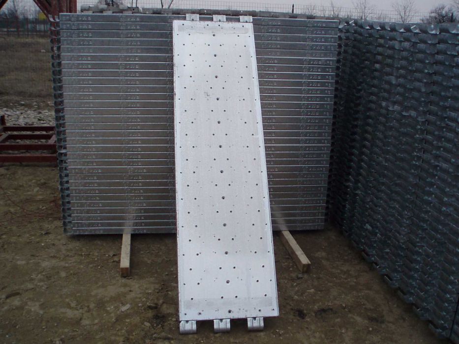 Schele metalice complete de accesorii de montaj, schela NOUA