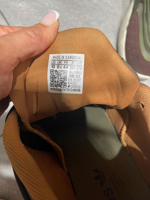 Мужские кроссовки ADIDAS OZELIA