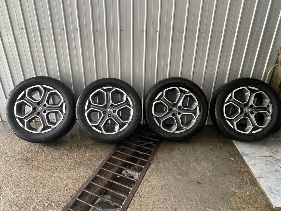 235 55 19  Renault jante cauciucuri