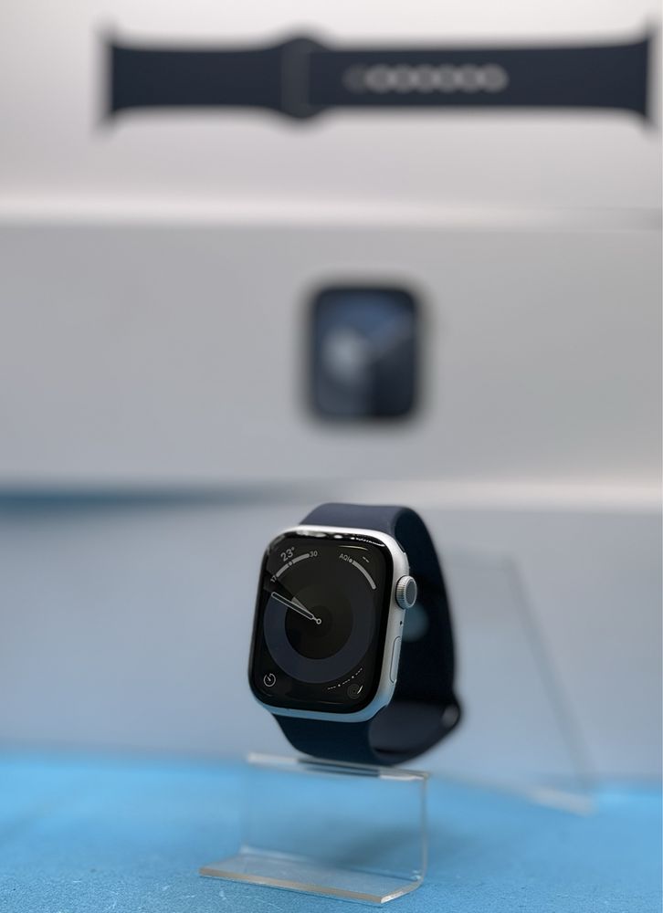 ГАРАНЦИОНЕН!!! Смарт часовник Apple Watch 9, 45mm, Silver Case