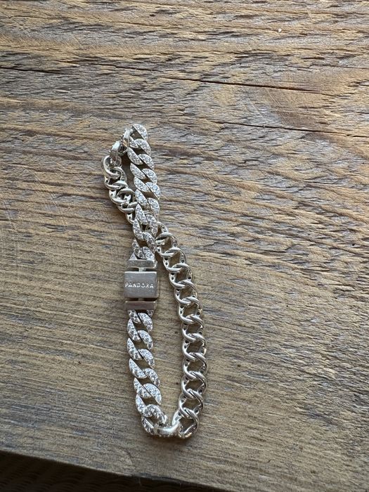 Продам новый браслет Пандора