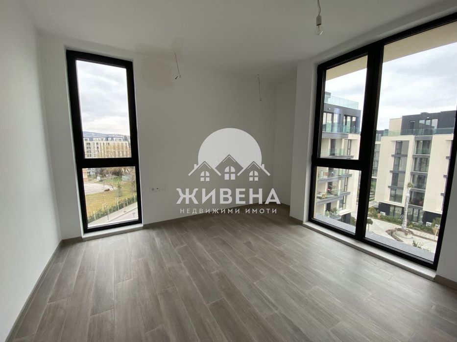 4-стаен апартамент, к.к. Св.Св. Константин и Елена, До ключ, 141 кв.м