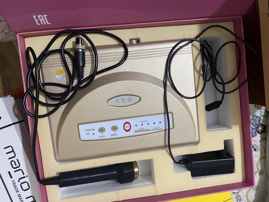 Продаю массажный аппарат для лица и тела