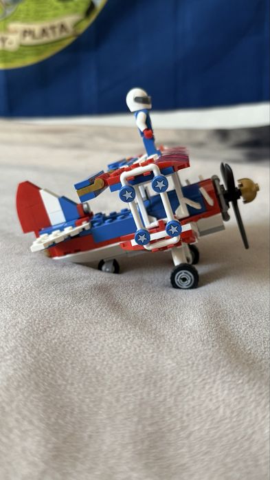 LEGO Creator 3-in-1 Daredevil Stunt Plane set (31076)