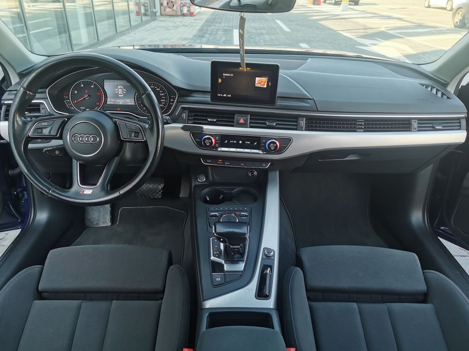 Vând AudiI A4 S-line