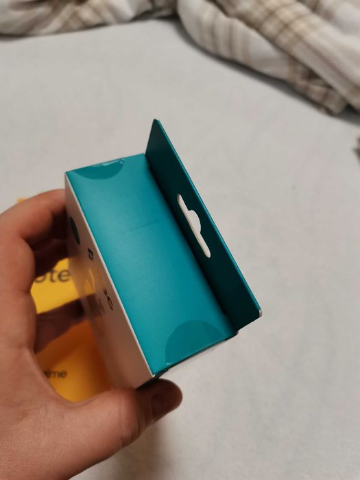 Realme NOTE60 + слушалки