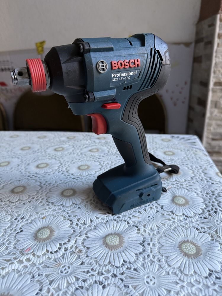 Акумулаторен гайковерт ударен BOSCH GDX 18 V-EC Professional