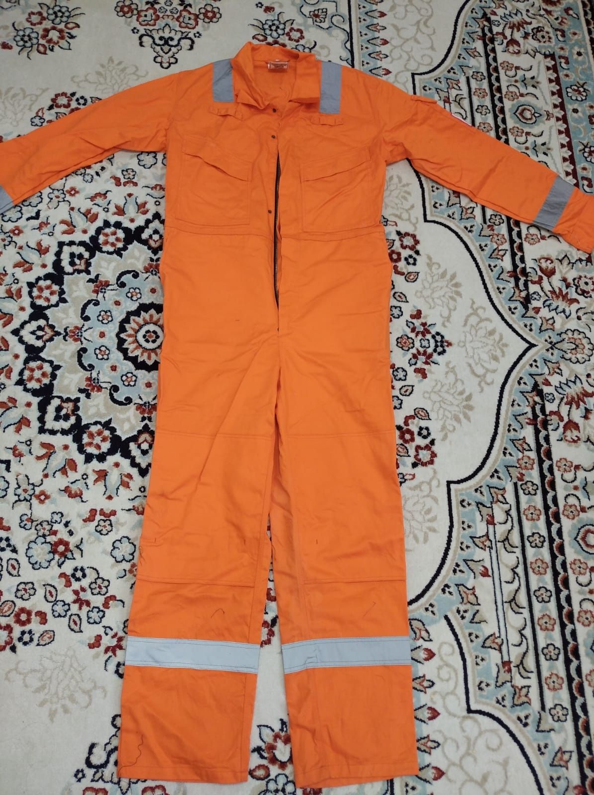 Продам спец одежду. Спецовка