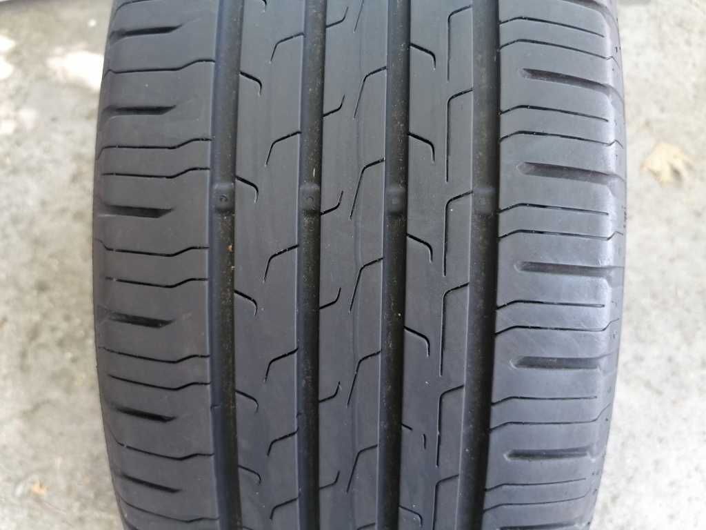 2 бр. Continental 215/50R19 DOT 3322