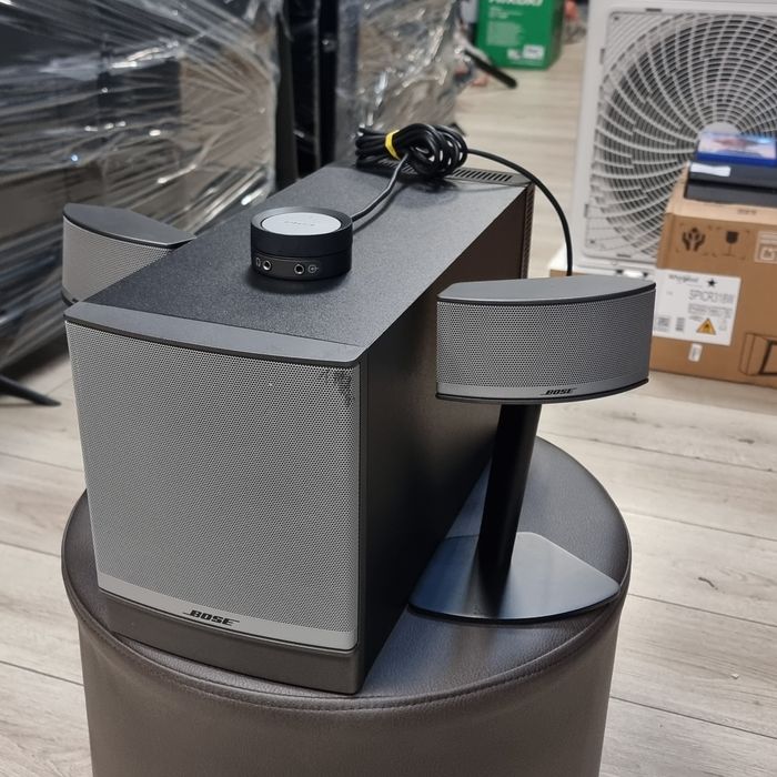 Amanet F28: Sistem audio 2.1 Bose Companion 5