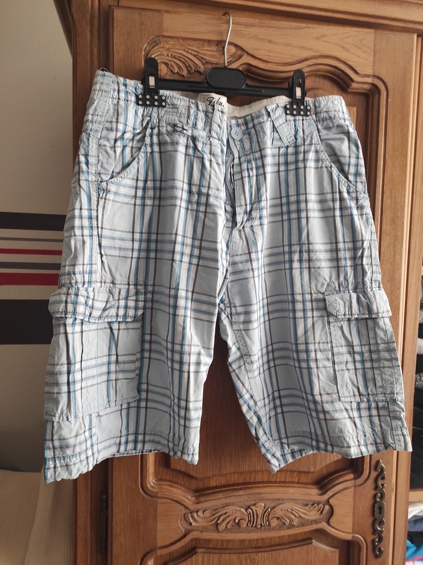 Pantaloni scurți de vară pentru bărbați.
Modele diferite, mărimi difer