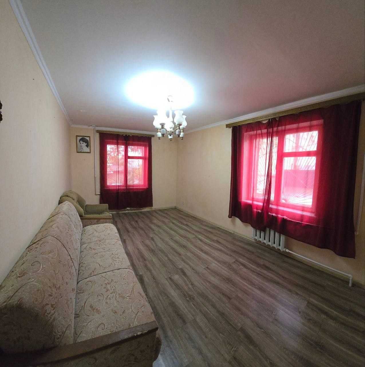 Козырабод Кирпич 1в2*2*4  балкон 2/3 Ориентир Жиз Биз Кафе