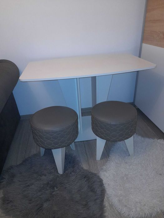 Coltar bucătărie +masa