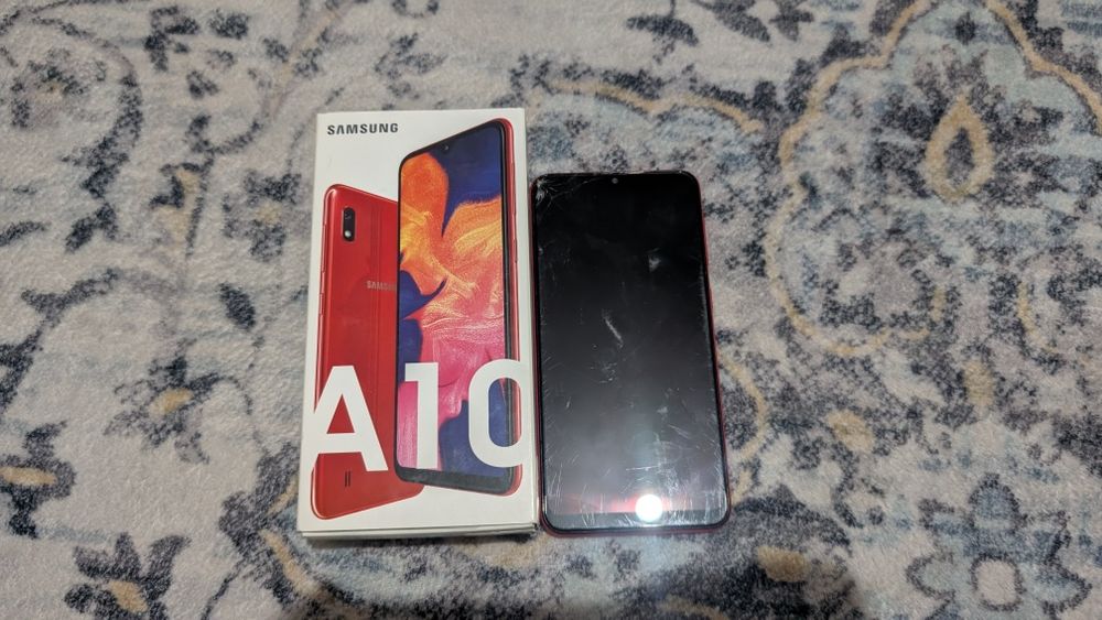 Samsung a10 32/2 в рабочем состоянии