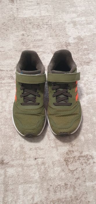 Маратонки адидас