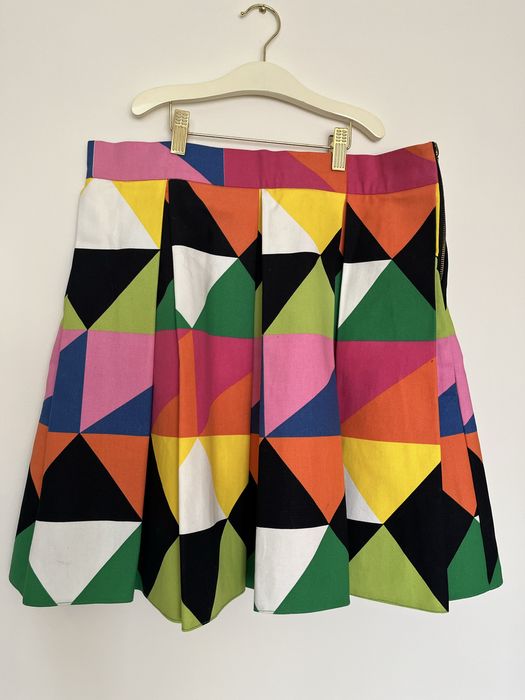 Fustă plisată cu imprimeu marimea 42/44 marca LAURA BADEA !