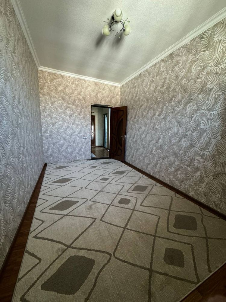 Продается 2 комнатная квартира площадью 52 кв.м. По ул. Узбекистанская