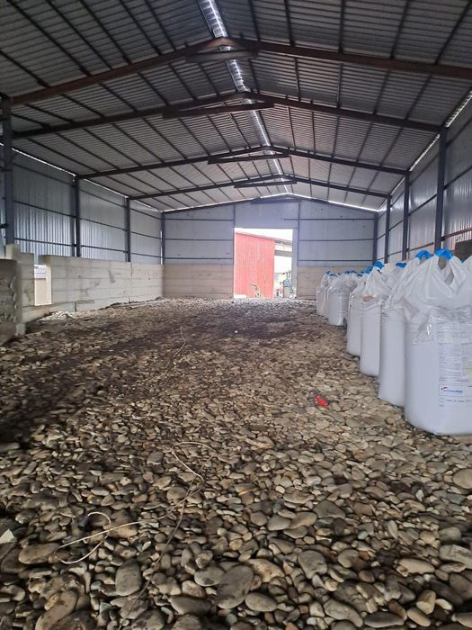 Vând hala metalica 20x28