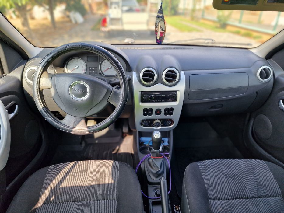 Vand dacia logan benzina