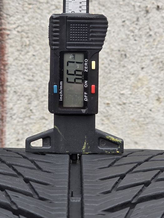 Vând patru anvelope de iarna michelin pilot alpin 275 45 20 dot 2524