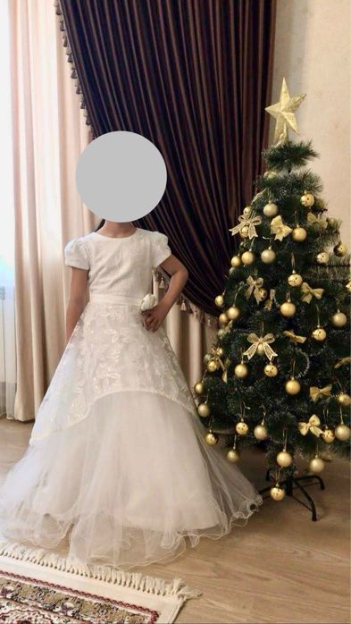 Продам  бальное  платье