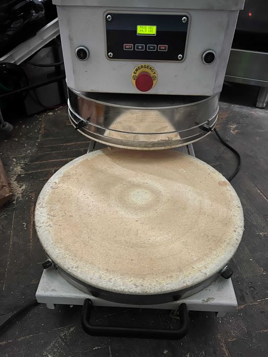 Presa automata pizza Sigma diametru 50 cm