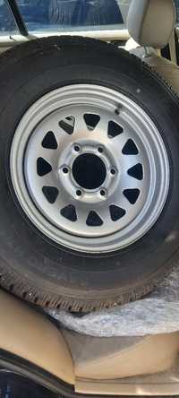 4 бр гуми с джанти чисто нови за джип пикап 139.7