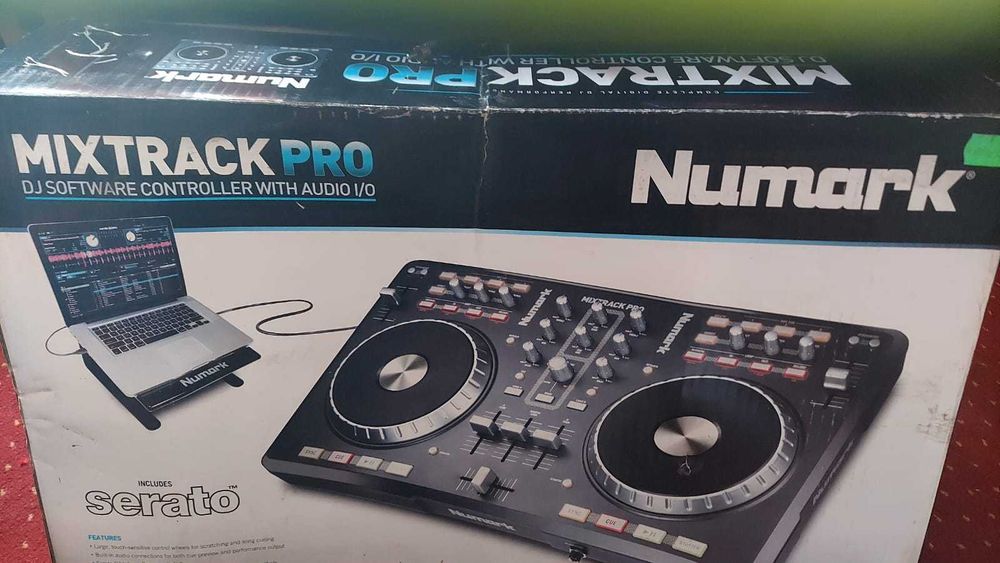 Consola digitala mixaj pentru DJ Numark