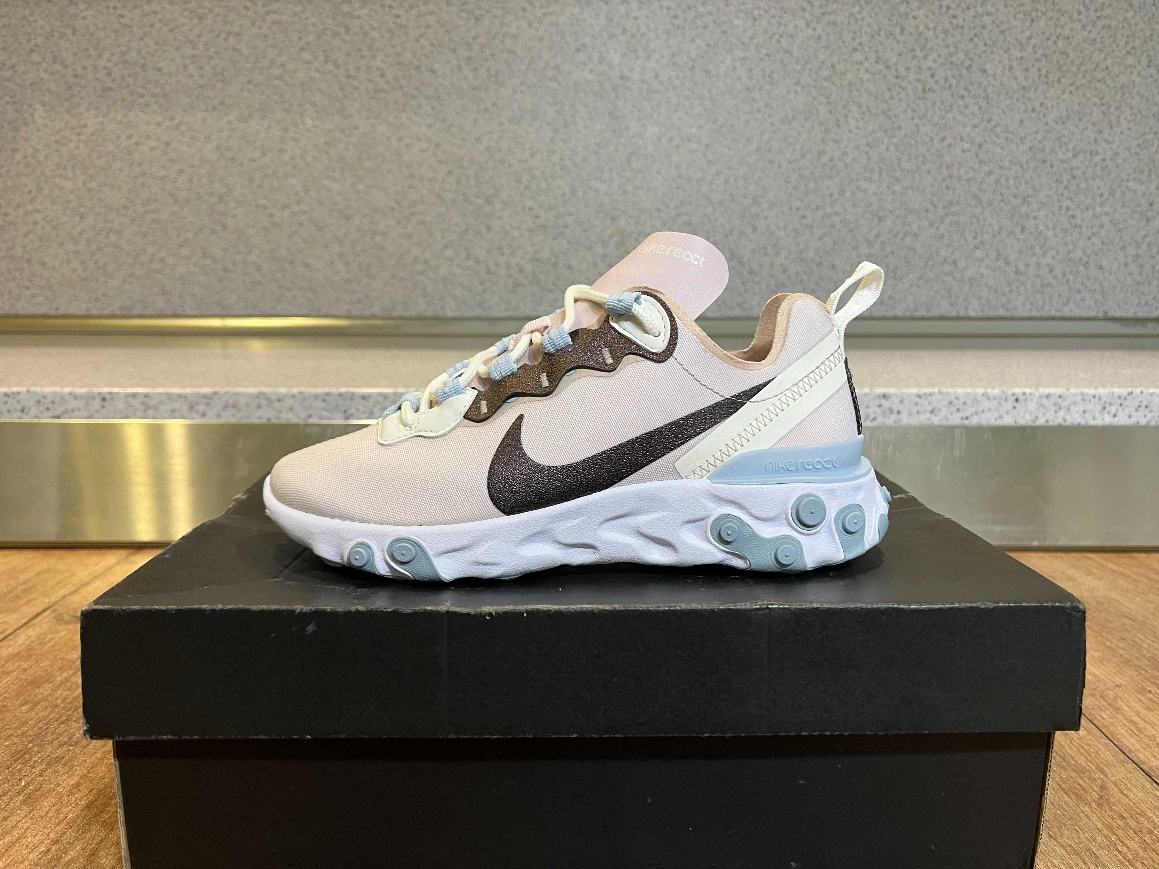 ОРИГИНАЛНИ *** Nike React Element 55 SE 'Barely Rose'