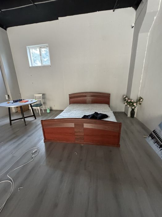 Yangi stilaj sotiladi