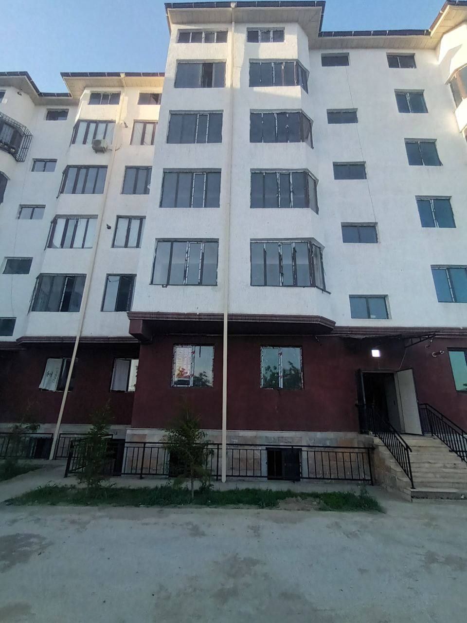 Продается 3х комнатная квартира Дустлик