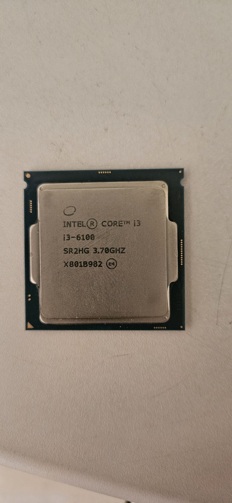Процессоры Core i5 7400,i3 7100,i3 6100,Ryzen 3200G,озу DDR4-2400 4gb