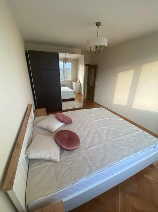 Дава се под наем Тристаен апартамент в София, Гео Милев - 120 кв.м за 900 € - Снимка #2