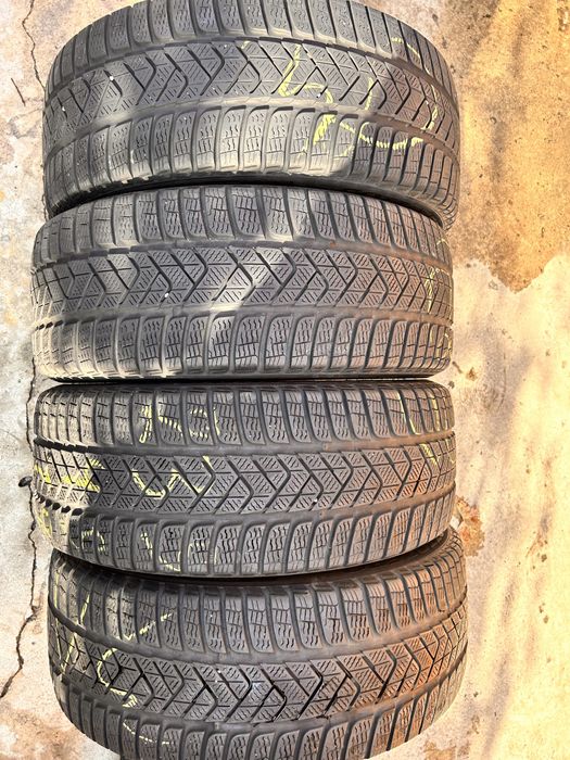 235/45/19 Pirelly