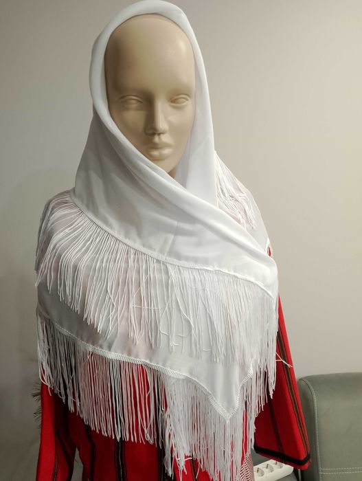 Едноцветни забрадки с ресни