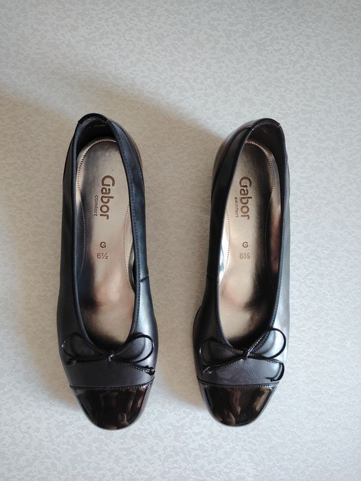 Продам туфли женские 40 размер